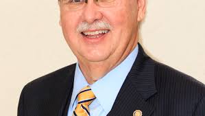 Mars Hill president awarded Long Leaf Pine