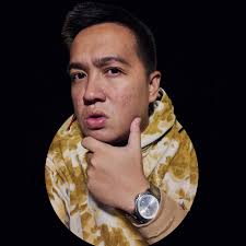 It's a foul! it's a foul!