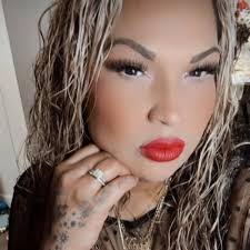 Isabel Lomeli (@xlovely.mama) • Instagram photos and videos