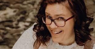 Patricia Lochner's Instagram, Twitter & Facebook