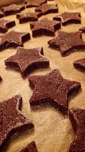 Brunsli Bredele Chocolat Et Cannelle Alinecuisine Overblog Com Recette Biscuit De Noel Gateau Noel Petit Gateau De Noel