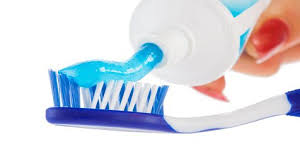 Cara memutihkan gigi dengan odol nu skin dengan ap24. 5 Cara Memutihkan Wajah Dengan Pasta Gigi Cukup Semalam Tak Perlu Mahal Kapanlagi Com