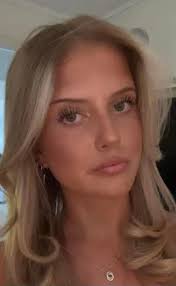 Hi! I'm a pet sitter in Västerås and I would be happy to take care of your  pets! For more info please scan the QR code or message me 😊🌸