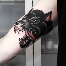 Black American Traditional Tattoo 25 Traditional Wolf Tattoos Wolf Tattoo Traditional American Traditional Tattoo Wolf Tattoos