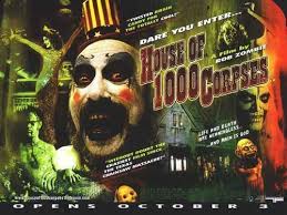 La casa dei 1000 corpi ( la cà di 1000 còrp) 'l è 'n film ad scarésa americàṅ dal 2003 scrit e dirèt par rob zombie. Antoniogenna Net Presenta Il Mondo Dei Doppiatori Zona Cinema La Casa Dei 1000 Corpi