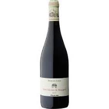 Vin rouge souple, fruité et agréable dès son plus jeune âge. Saint Nicolas De Bourgueil Domaine Jamet Vin Rouge 2017 Domaine Jamet Intermarche