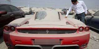 Anda boleh dapat lihat kereta ini dalam sebuah video. Sebab Kenapa Banyak Kereta Mewah Ditinggalkan Di Dubai Motoqar