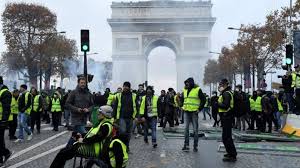 Le mouvement des gilets jaunes a démarré le samedi 17 novembre 2018. Une Nouvelle Manifestation Des Gilets Jaunes A Paris Samedi 1er Decembre