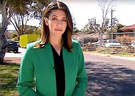 A melbourne news reporter has apologised after the wrong prerecorded piece to camera was sent to air during the city's evening bulletin. Jodi Lee Seven News Reporter Wiki Age Bio Height Channel 7