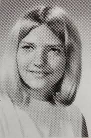 Who remembers these lovely ladies! Are you team Johansson or Westheimer?