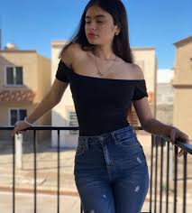 Packs Casero de esta Jovencita Colombiana Llamada Karen