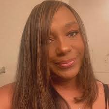 Audra Harris's Instagram, Twitter & Facebook