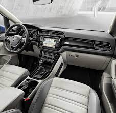 Im vw touran will jeder mitfahren. Van So Sieht Der Neue Vw Touran Aus Bilder Fotos Welt