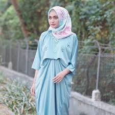 Check spelling or type a new query. 30 Model Baju Gamis Lebaran Modern Terbaru 2020