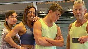 Norbi schobert is a fitness trainer. Schobert Norbi Retro Aerobic Videot Forgatott A Gyerekeivel Nlc Hu