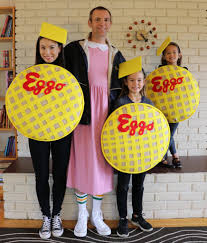 13 Of The Absolute Coolest Family Halloween Costume Ideas Right Now