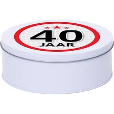 Cadeau Kado Wit Rond Blik 40 Jaar 18 Cm Snoeptrommels Koektrommels Cadeauverpakking Voor Verjaardag Action Products Primodo Warenhuis
