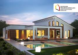 L Form Bungalow Mit Bungalow Reihe Flatline R Rensch Haus Uber 140 Jahre Bauerfahrung 11 Und Marseille L Aussenansicht Terrasse Bei Haus Bauen Haus Architektur