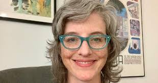 Jennifer Wingate's Instagram, Twitter & Facebook