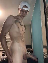 Fynn Davis-master of seduction-watch him dominate