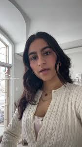 Aisha Schafer's Instagram, Twitter & Facebook