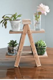 Tiny Ladder Plant Stand My Happy Simple Living Easy Diy Projects Wooden Plant Stands Diy Projects When Bored
