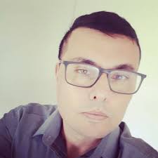 Professor Daniel Camargo