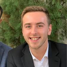 Yesterday marked my last day at Russell McVeagh! It has been quite the  journey since I started at the firm as a summer clerk back in 2017. I am  incredibly grateful for