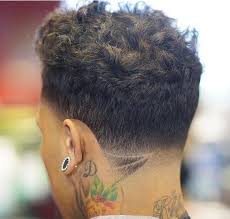 15 Coiffures Pour Cheveux Boucles Coupe De Cheveux Homme Coupe Cheveux Homme Cheveux Masculins Coupe De Cheveux