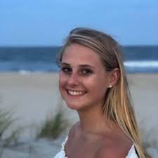 Kristen Redding's Instagram, Twitter & Facebook