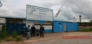 Borhat pe au inang da sian huta i. Gaji Sering Telat Karyawan Pt Galangan Mercusuar Tanjunguncang Mogok Kerja