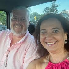 Trying to get dogs to look into the camera 😂 Merry Christmas from us!