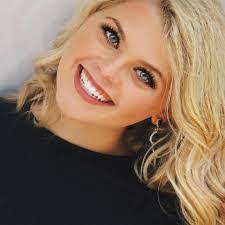 Ofelia Baldwin's Instagram, Twitter & Facebook