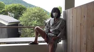 浴衣でおしっこしてオナニーしてお射精♡朝のベランダだから恥ずかしかったぁ・・・