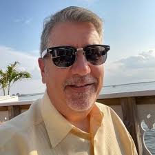 Mark Ozalas (@MarkOzalas)