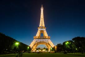 Could the Eiffel Tower be getting a more colourful makeover? - Lonely Planet