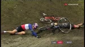It was such a stupid move of hers because it's really dangerous for the people behind. Cyclocross Crash Neff And Pfp Hoogerheide 2018 Youtube