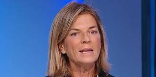 La giornalista de l'unità dice che fermare le stragi di migranti è la priorità dell'italia. Bufera Sulla Giornalista Claudia Fusani Per Il Commento Sul Carabiniere Il Giorno Dei Suoi Funerali