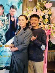 Hồ văn cường lớn bổng sau ba năm đoạt quán quân idol kids. Hprfaaw5plb5 M