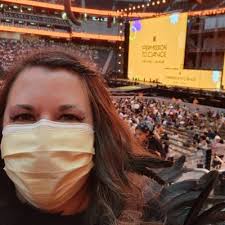 Julie Tennell (@JulieTennell)