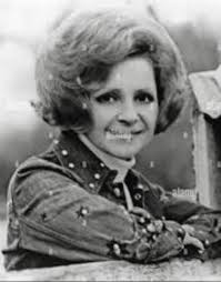 Arthur Wilburn Jr ( a.k.a Uncle Newt“ to many) and his lovely wife Miller  Lee Wilburn....in their beautiful backyard. Joining them is .Rachel Lee,  Kiera Lee, Brendon Lee, and Braechelle Lee and