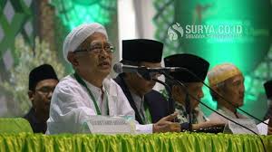 Gus mus tertawa kalau ada orang yang sombong dalam kacang hijau. Inilah 10 Kalimat Inspiratif Gus Mus Ini Dijamin Akan Membuat Jiwa Bergetar Bangka Pos