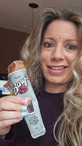 Paula Leone's Instagram, Twitter & Facebook