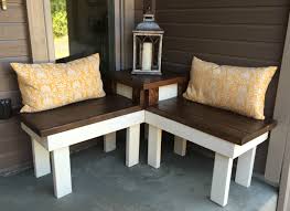 Building yourself a space that blends the best that the outdoors and indoors have to offer can be easy and affordable if you're starting with an existing porch. Remodelaholic Build A Corner Bench With Built In Table