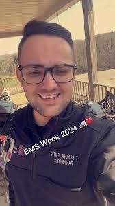 Tyler Bender's Instagram, Twitter & Facebook