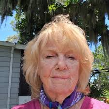 SISTERS CRAFTY HOME DECOR