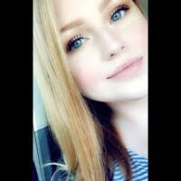 Emily Arp's Instagram, Twitter & Facebook