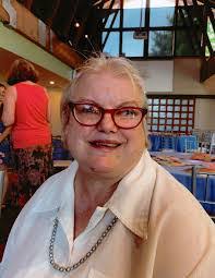 Sheryl Potter's Instagram, Twitter & Facebook