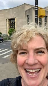 Lori Galley's Instagram, Twitter & Facebook