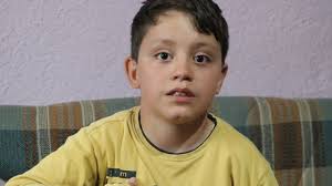 Şans eseri yıldırımdan kurtuldu. 12 yaşındaki çocuk ailesinin hayata  tutunmasını sağladı